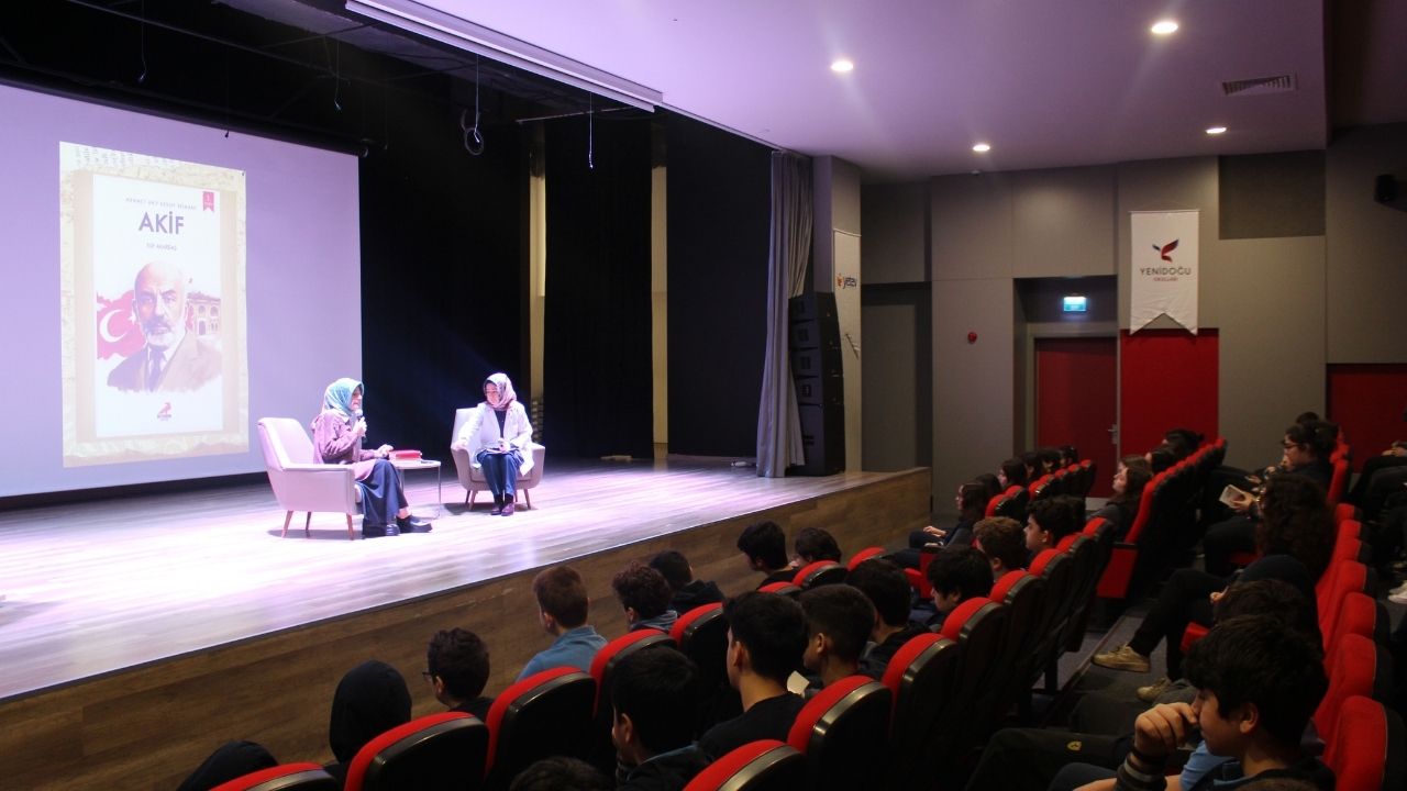 Akif'in İzinde Kitap Söyleşisi 