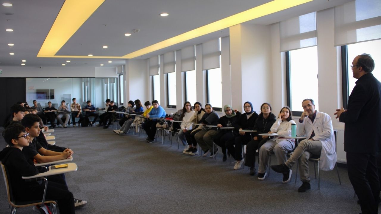  Bahçeşehir Kampüsü'nde LGS Kampı Heyecanı! 