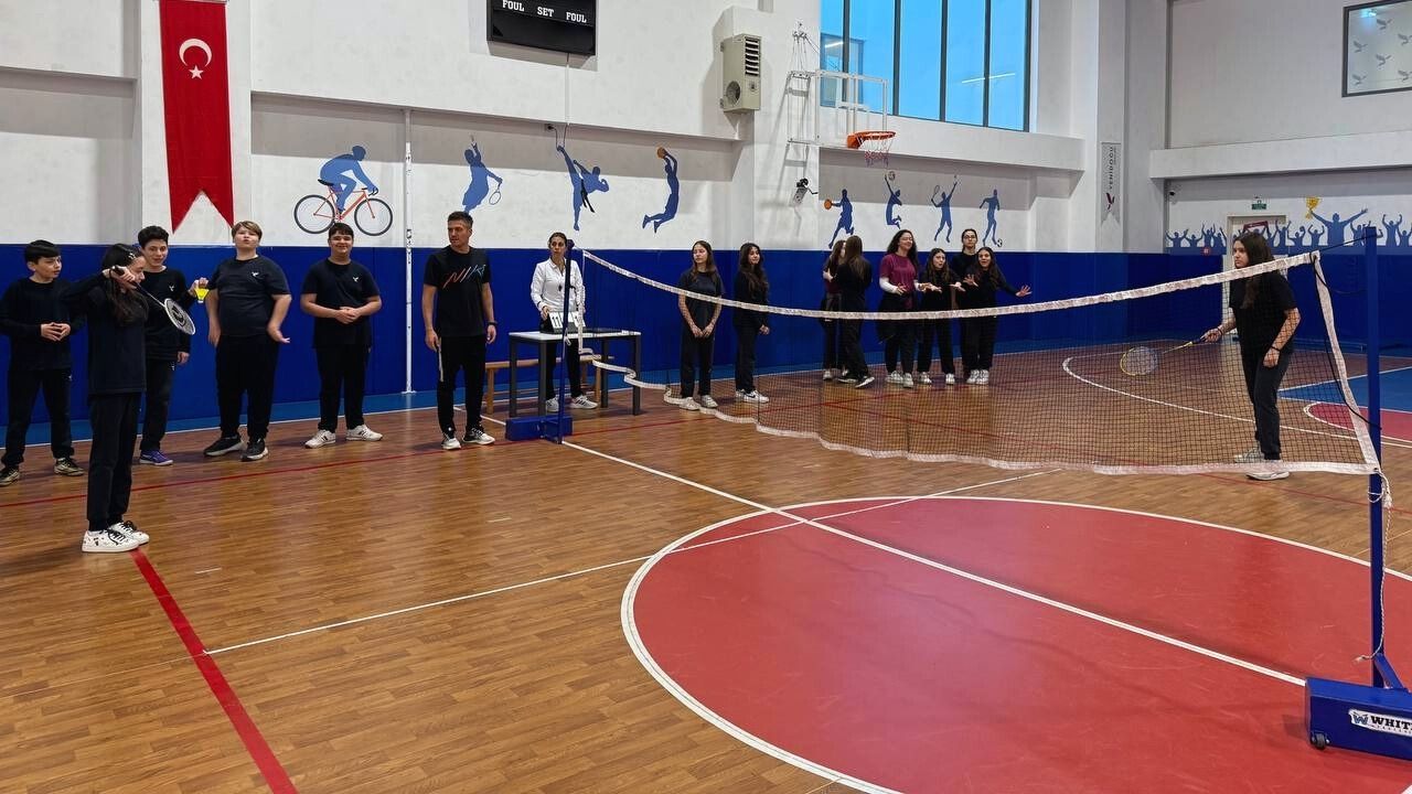 Baminton Turnuvası