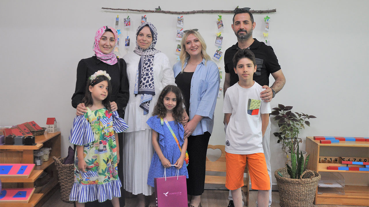 Karneler Alındı, Tatil Başladı