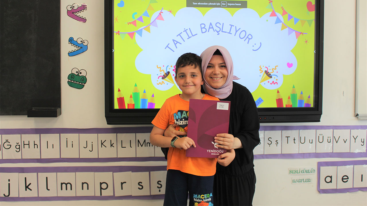 Öğrencilerimiz Karnelerini Aldı