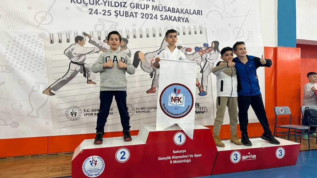 Karate Kata Bölge Şampiyonası'nda Derece 