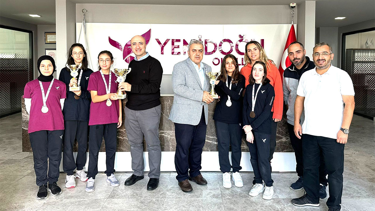 Masa Tenisi Turnuvası'nda Derece