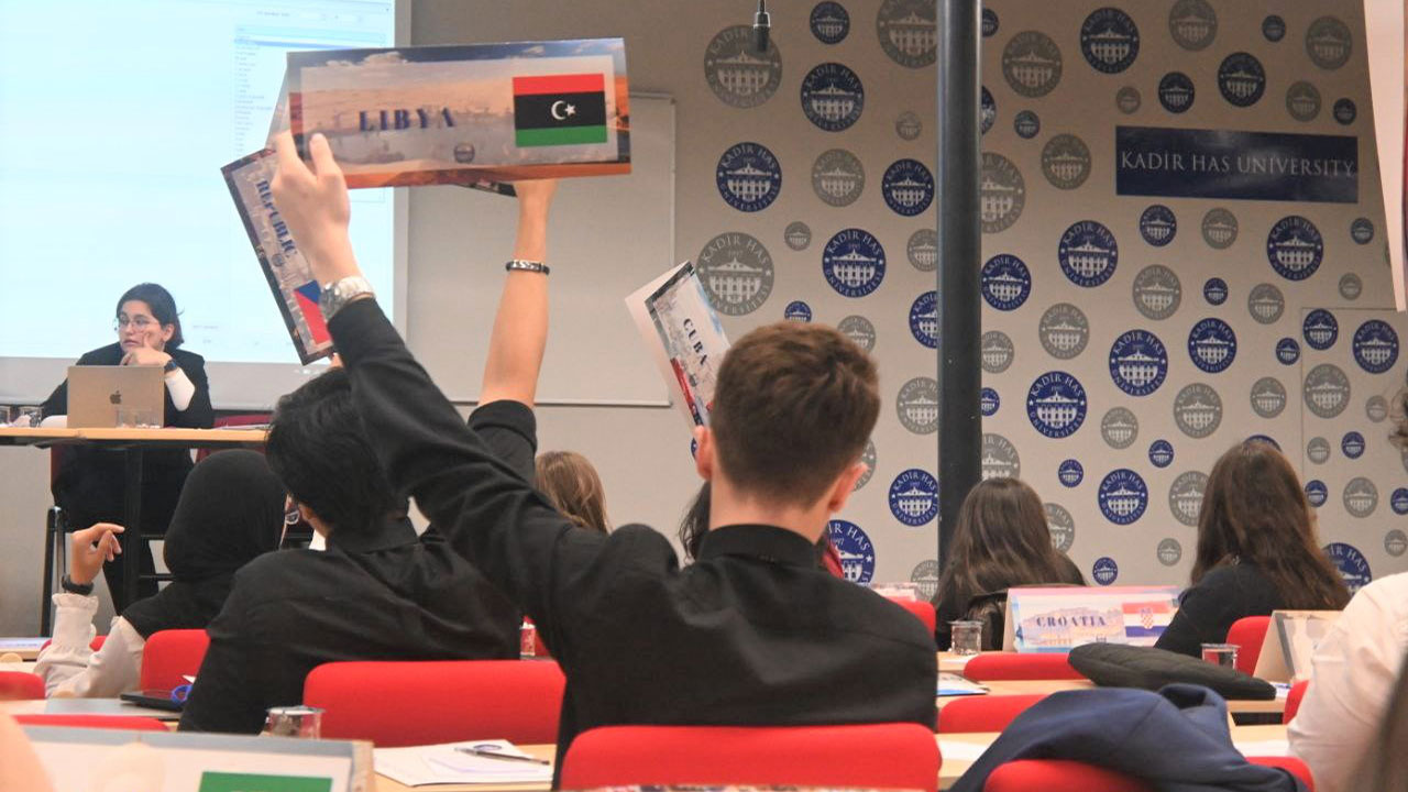 MUN'da Yeni Bir Başarı Daha