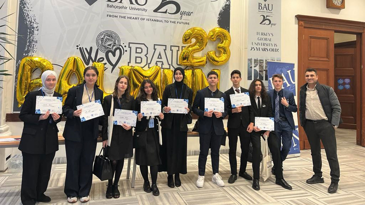 MUN'da Bir Başarı Daha