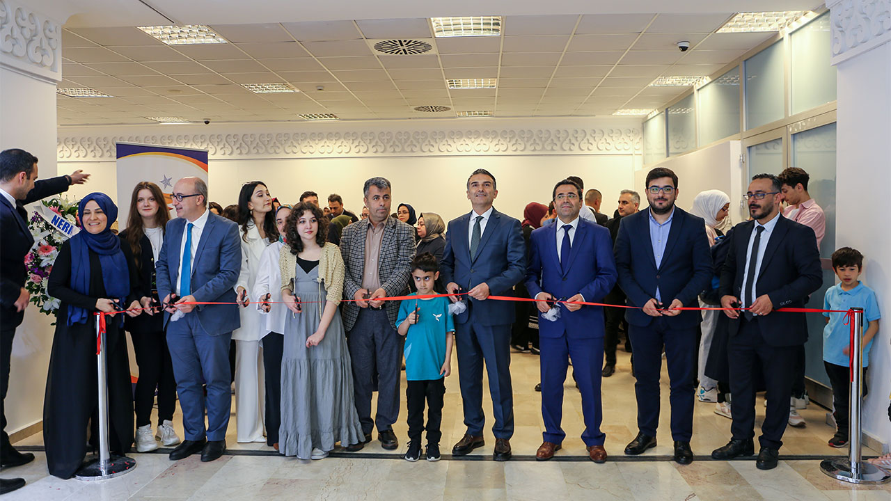 "Sözden Öte" Şiir Akşamı ve Sanat Sergisi