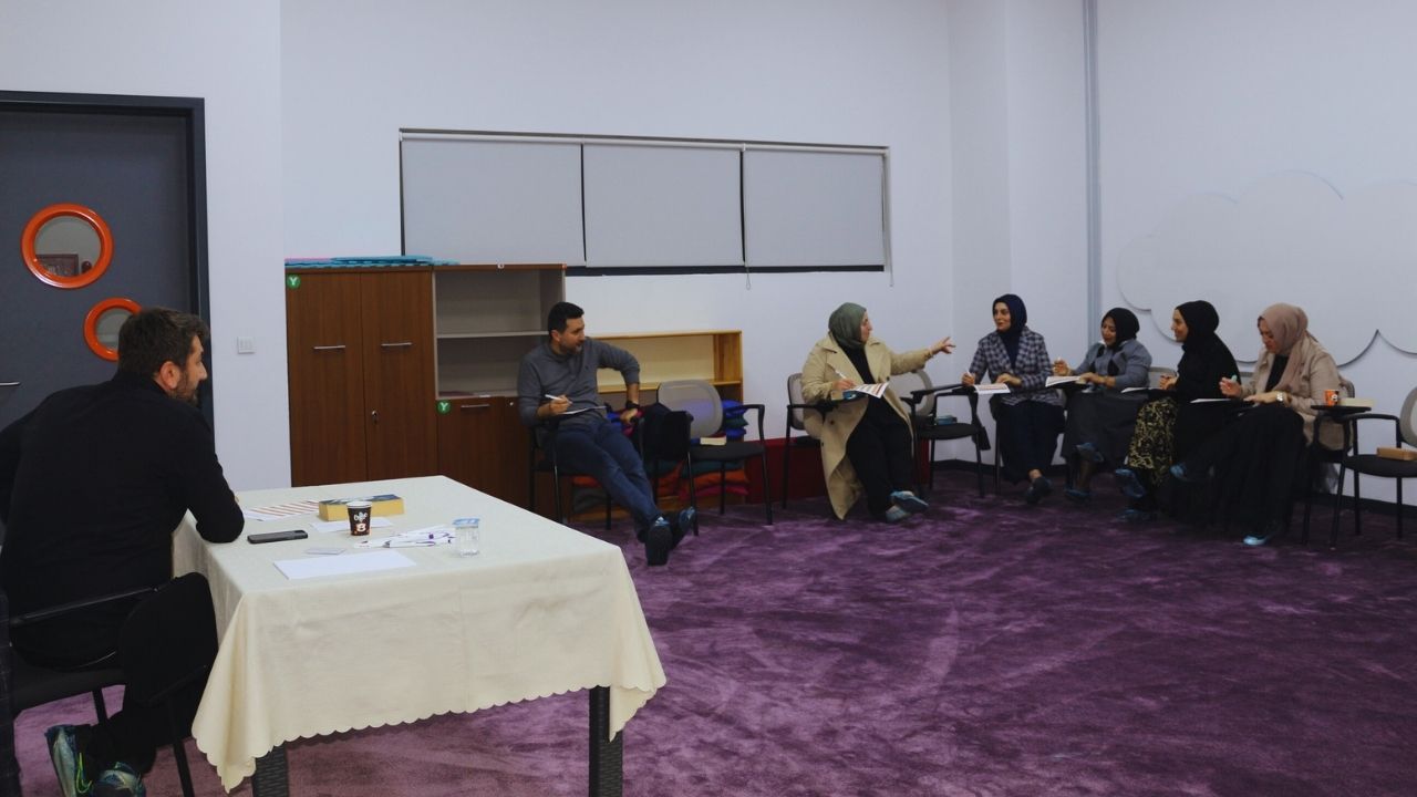 Velilerimizle Kitap Tahlili Gerçekleştirdik