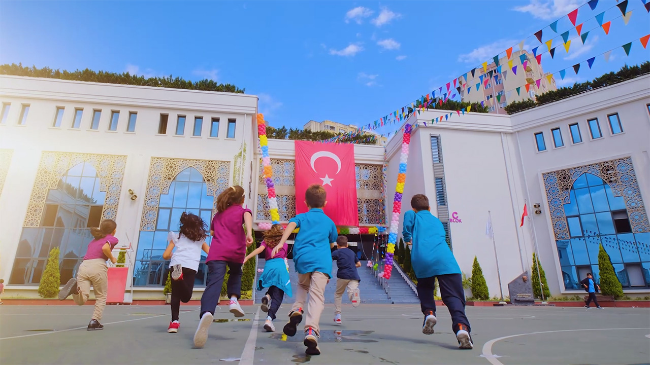 Başakşehir Kampüsü Öğrencilerimiz Yeni Eğitim Öğretim Yılına Merhaba Dedi!