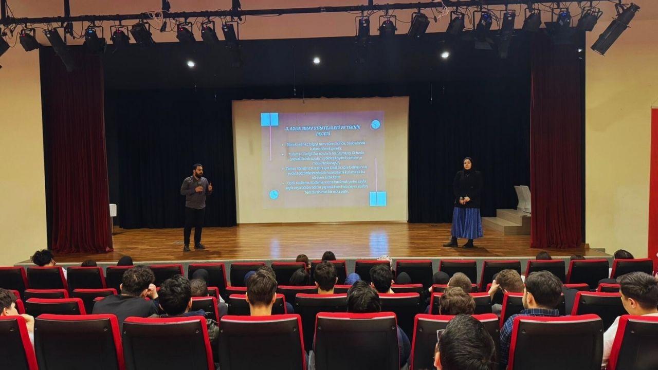 YSK'de Kitabın Yarısı Seminerimiz